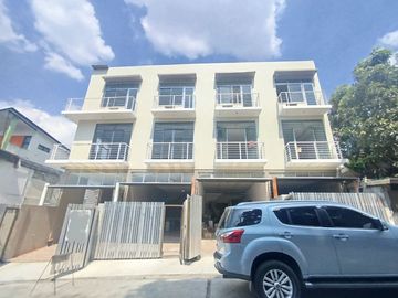 15M- FOR SALE FRONT UNIT 3 STOREY TOWNHOUSE w/ 4 BEDROOMS PLUS BUILT IN CLOSET, LOCATED IN HOLY SPIRIT QUEZON CITY