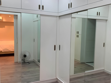 Luxury 2BR Condo with Tandem Parking at One Serendra Palm Tower, BGC