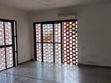 Local en renta, centro de San Pedro Garza García, Nuevo León