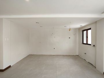 23M- FOR SALE SINGLE ATTACHED TOWNHOUSE w/ 3 BEDROOMS, FOR SALE IN  HOLY SPIRIT QUEZON CITY