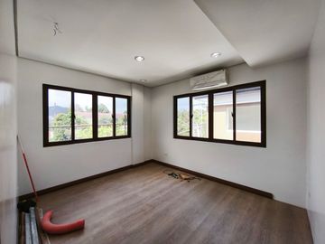 23M- FOR SALE SINGLE ATTACHED TOWNHOUSE w/ 3 BEDROOMS, FOR SALE IN  HOLY SPIRIT QUEZON CITY