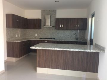 Venta Casa de 3 niveles