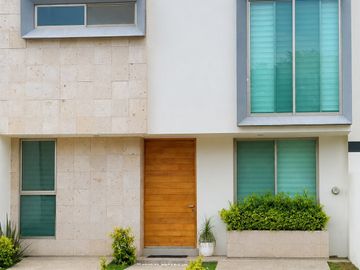 Venta Casa de 3 niveles