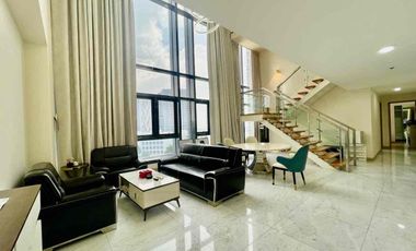 Good Deal Luxury Tri-Level 4-Bedroom Penthouse for Sale with own Pool in The Albany