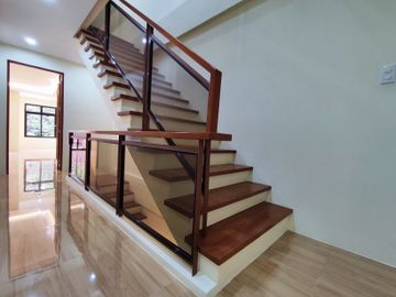 FOR SALE! 2-Storey Townhouse w/ 3 Bedrooms 17M in Culiat quezon city-AP