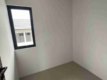 Disewakan Rumah Baru Di Park Serpong XYZ  Type X2 Legok Tangerang