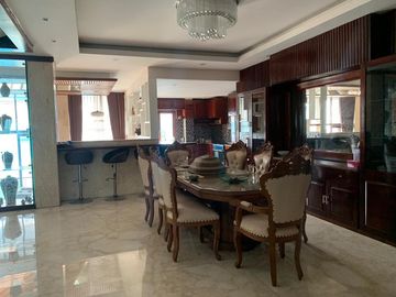Dijual Rumah mewah dgn private pool di Tebet Jakarta Selatan