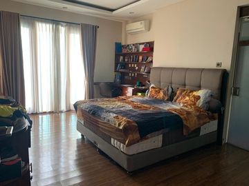 Dijual Rumah mewah dgn private pool di Tebet Jakarta Selatan