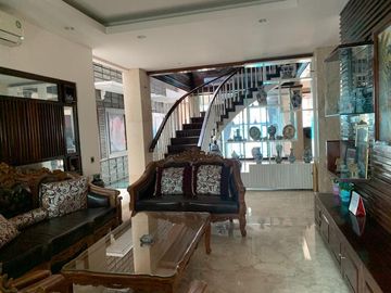 Dijual Rumah mewah dgn private pool di Tebet Jakarta Selatan