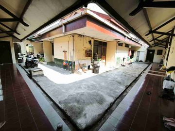 Rumah Induk Dan Kost 12 Kamar + Ruang Usaha Di Pogung Dekat Kampus UGM Yogyakarta