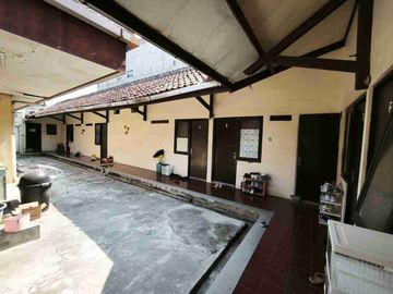 Rumah Induk Dan Kost 12 Kamar + Ruang Usaha Di Pogung Dekat Kampus UGM Yogyakarta