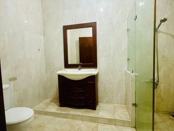 Disewakan Rumah Siap Huni Area Selong 3BR