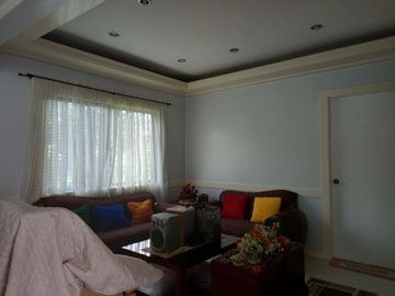 Pre-Owned House and Lot For Sale in Country Homes 3 Subd in Tagaytay City-MC