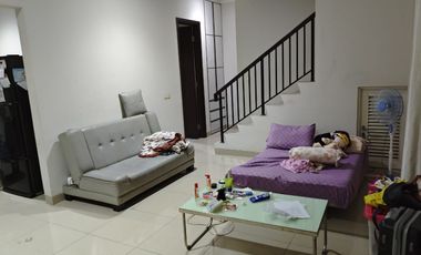 Jual Cepat Rumah terenovasi di THE GREEN, BSD, Tangsel - 3+1 kamar tidur
