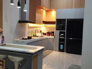 Dijual Rumah Rapih Strategis Dekat Living World Alam Sutera di Tangerang Cw 18562