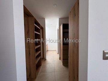 Casa en Venta | Espacios Amplios y Excelente Distribución SGU49