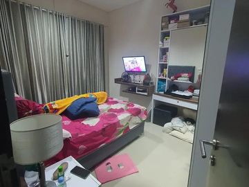 KESEMPATAN EMAS: JUAL RUGI RUMAH MEWAH 2.5 LANTAI SEMI FURNISHED DI JAKARTA GARDEN CITY (JGC) ​BANTING HARGA!