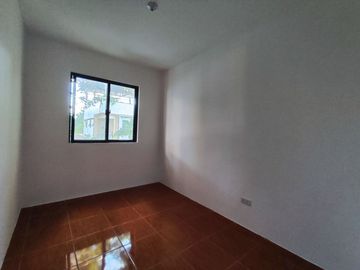 For Sale! Fairmont Park North Fairview Brandnew Townhouse -AJCF