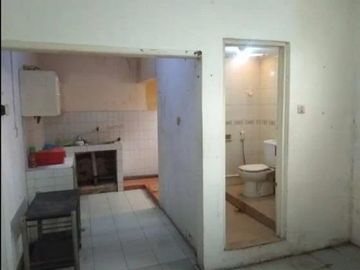 Dijual murah dibawah NJOP rumah lingkungan sangat bagus Komplek Margahayu Raya