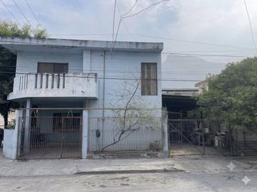 Casa en venta con excedente Guadalupe Victoria