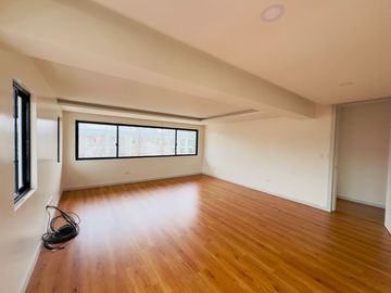 5 Bedroom Brand-New Semi Furnished House and Lot with Pool and Elevator for Sale in BF Homes Parañaque