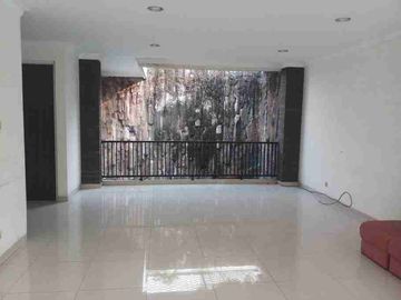 rumah baru mewah terbatas
komplek billy moon pondok kelapa