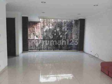 rumah baru mewah terbatas
komplek billy moon pondok kelapa