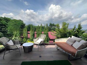 House & Lot Along Prime Street in Capitol Homes QC For Sale