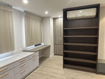 NEWLY RENOVATED INTERIORED 3BR UNIT AT XAVIER HILLS QUEZON CITY