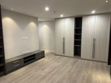 NEWLY RENOVATED INTERIORED 3BR UNIT AT XAVIER HILLS QUEZON CITY