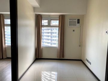 FOR SALE 2 Bedroom at Trion Tower 3, BGC, Only12M Gross (Negotiable)