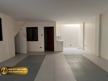 Tandang Sora Townhouse with 3 Bedrooms For Sale near Mindanao Avenue Trinoma Quezon City SD