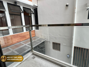Tandang Sora Townhouse with 3 Bedrooms For Sale near Mindanao Avenue Trinoma Quezon City SD