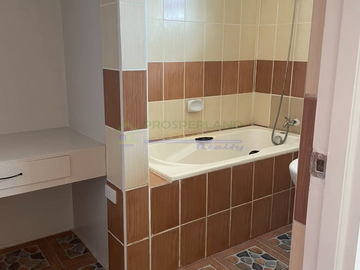 FOR SALE 3-STOREY TOWNHOUSE IN PARAÑAQUE CITY