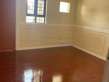 FOR SALE 3-STOREY TOWNHOUSE IN PARAÑAQUE CITY