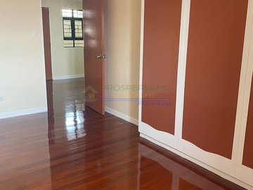 FOR SALE 3-STOREY TOWNHOUSE IN PARAÑAQUE CITY