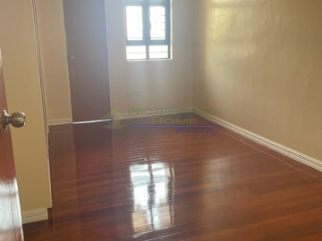 FOR SALE 3-STOREY TOWNHOUSE IN PARAÑAQUE CITY