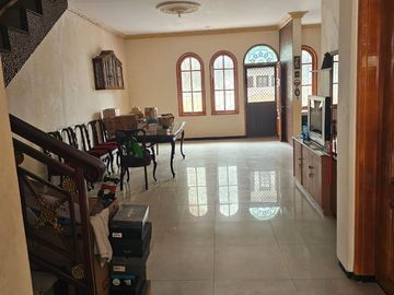 Rumah Raya Boulevard Nirwana Eksekutif Surabaya Murah SAM.YA6033