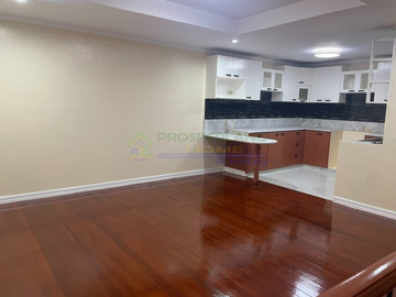 TOWNHOUSE HOUSE FOR SALE IN PARAÑAQUE CITY