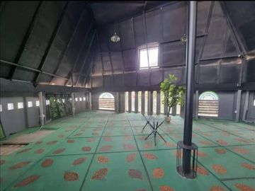 BUAH BATU, GEDUNG 4 LANTAI DI MAINROAD KOTA BANDUNG