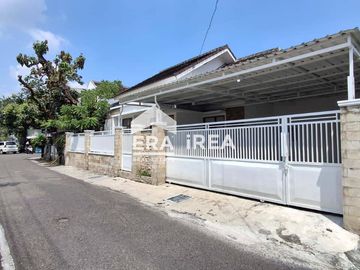 RUMAH DISEWAKAN DI SOLO DEKAT PASAR GEDE