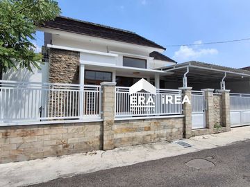 RUMAH DISEWAKAN DI SOLO DEKAT PASAR GEDE