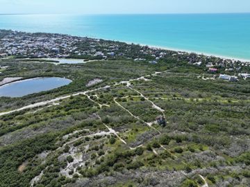 Terreno en Holbox Escriturado $480,000, a 400m del Mar