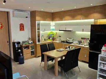 Rumah Jual Siap Huni Central Park Merr Surabaya Selatan