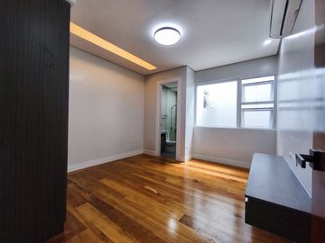 Brandnew 3 Storey Townhouse for Sale in Central Quezon City-MD