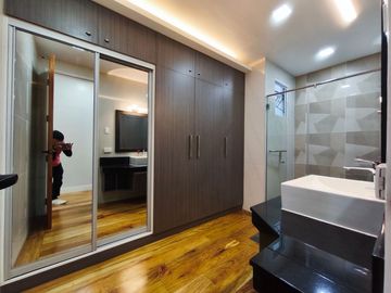 Brandnew 3 Storey Townhouse for Sale in Central Quezon City-MD