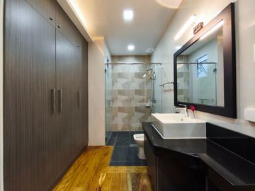 Brandnew 3 Storey Townhouse for Sale in Central Quezon City-MD