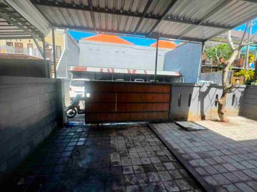 Jual Rumah 1lt minimalis Modern Lokasi Jl Sempidi Badung Bali area Strategis untuk  hunian.s