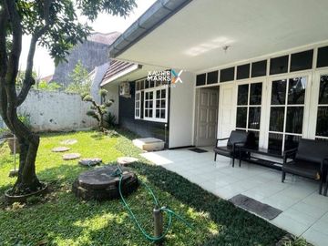 DIJUAL Rumah Terawat dan Semi Furnish Siap Huni Lingkungan Dg One Gate System Dekat UNMER Dan Area Kuliner di Dieng Sukun