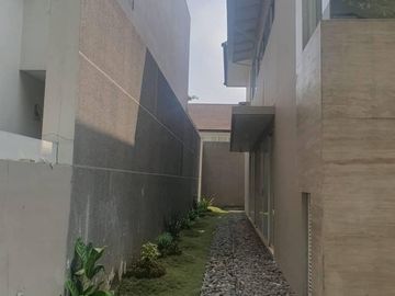 RUMAH GRAHA NATURA_5 AC + Water Heater_Hadap Selatan
